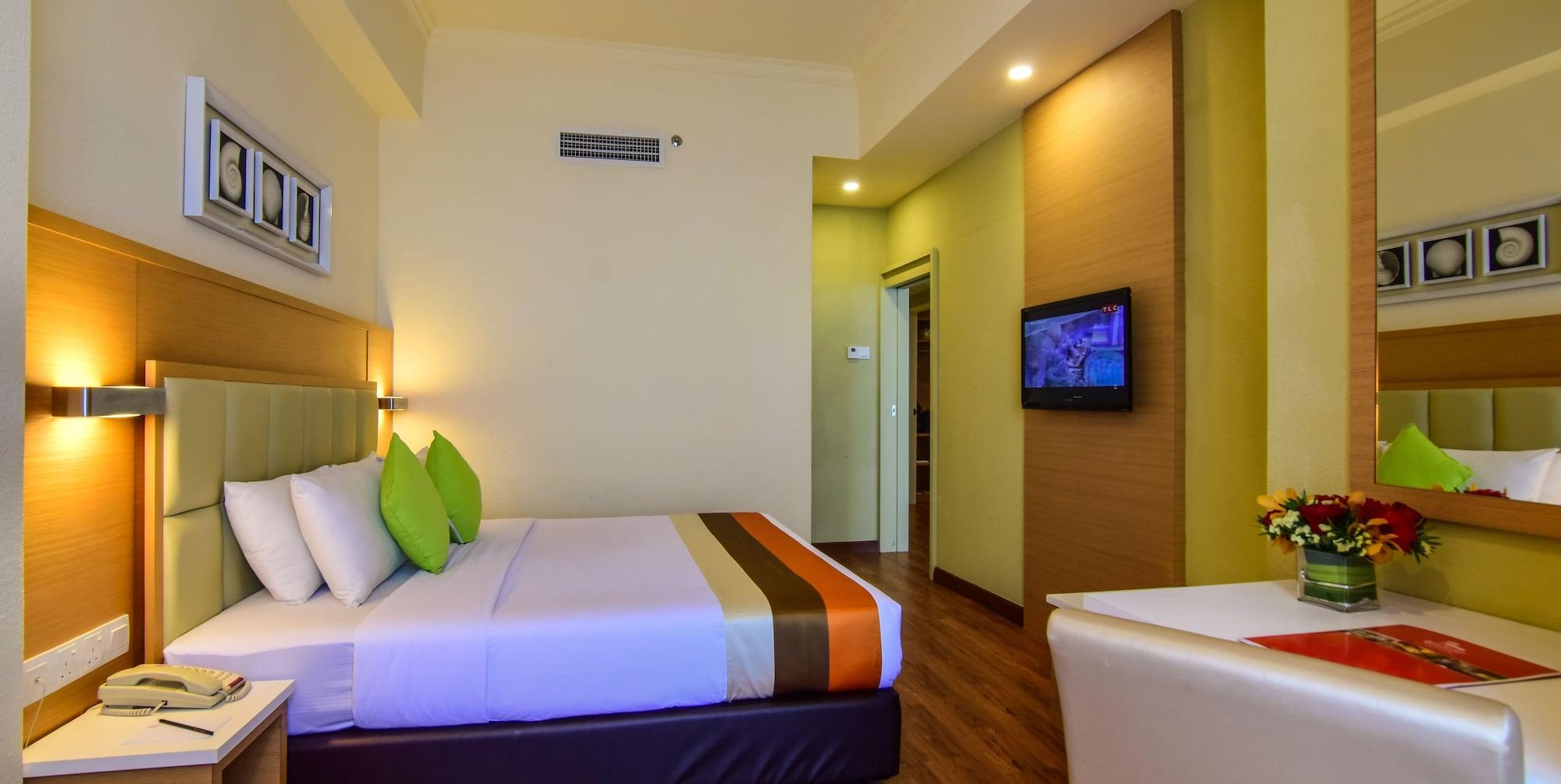 Hotel Sentral Seaview @ ​Beachfront Tanjung Bungah  Exteriér fotografie
