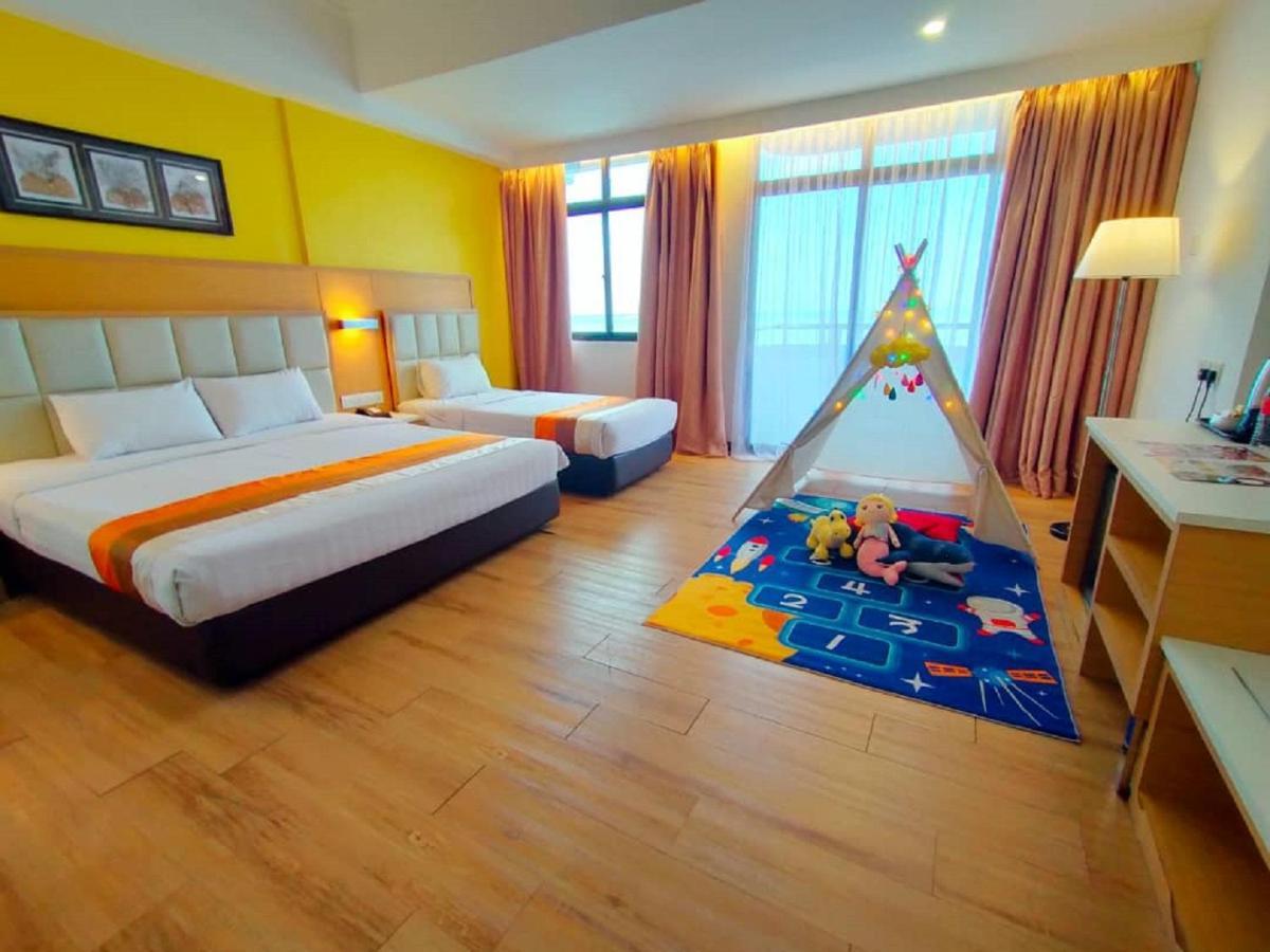 Hotel Sentral Seaview @ ​Beachfront Tanjung Bungah  Exteriér fotografie