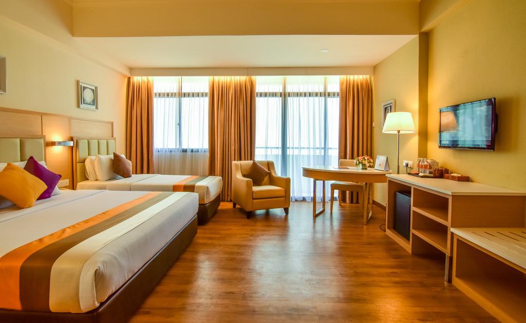 Hotel Sentral Seaview @ ​Beachfront Tanjung Bungah  Exteriér fotografie