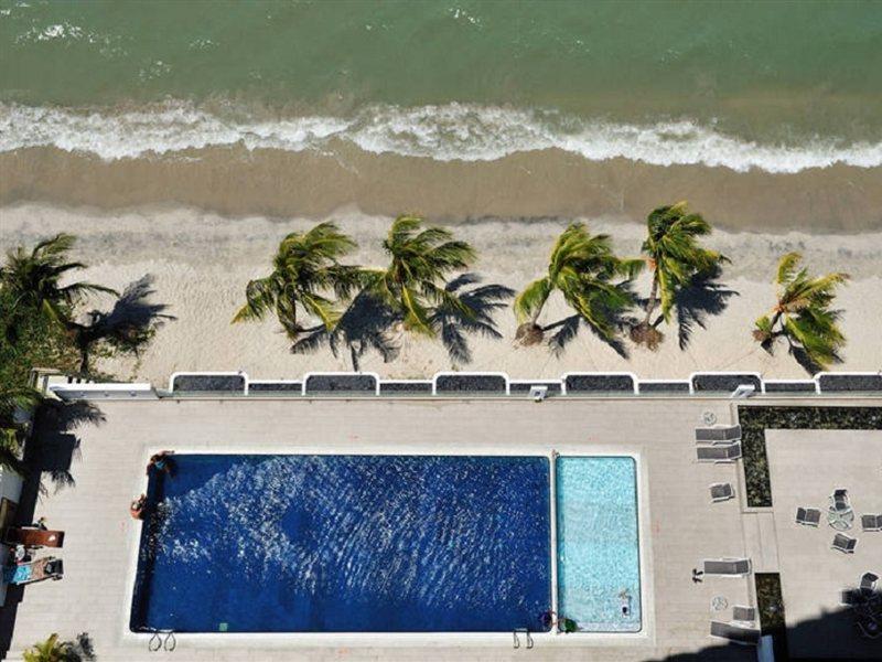 Hotel Sentral Seaview @ ​Beachfront Tanjung Bungah  Exteriér fotografie
