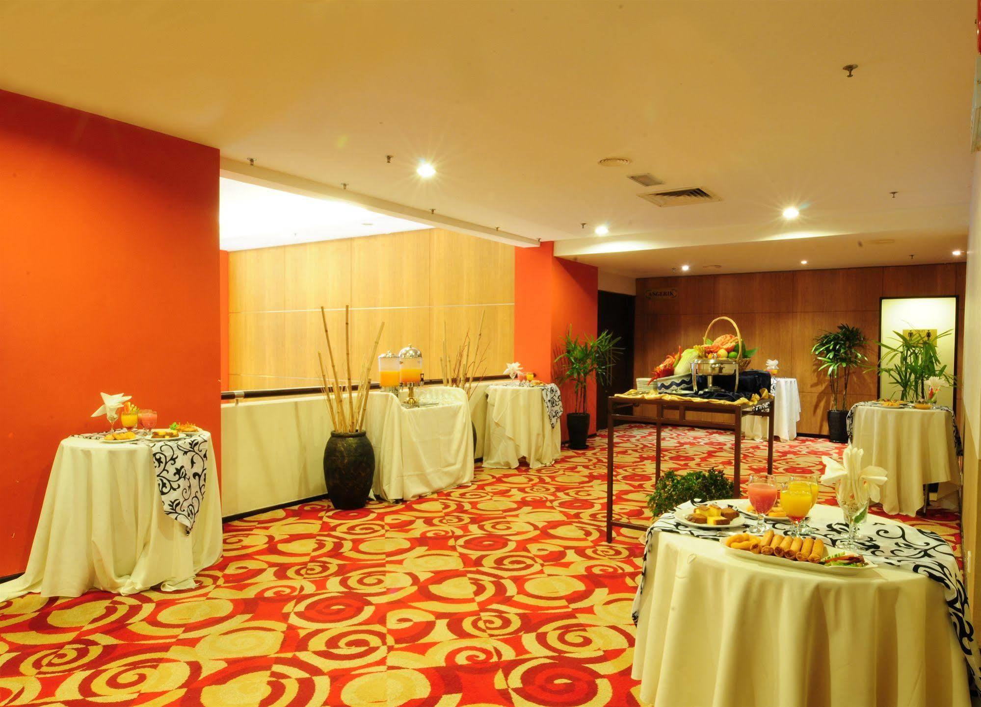 Hotel Sentral Seaview @ ​Beachfront Tanjung Bungah  Exteriér fotografie